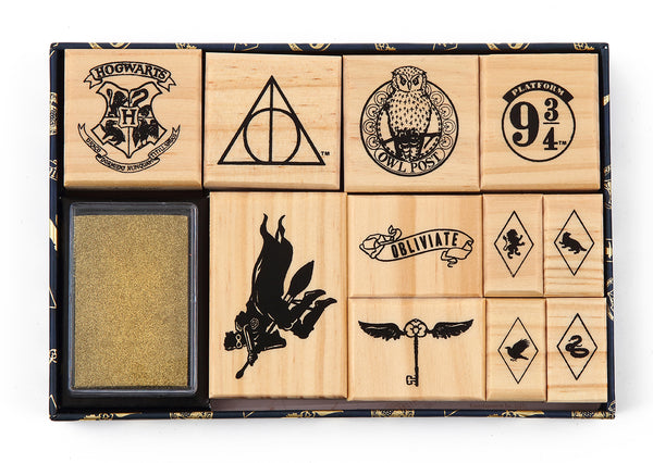 Wizarding World of Harry Potter Scribbulus Hogwarts wooden Crest Rubber  Stamp – Hedgehogs Corner