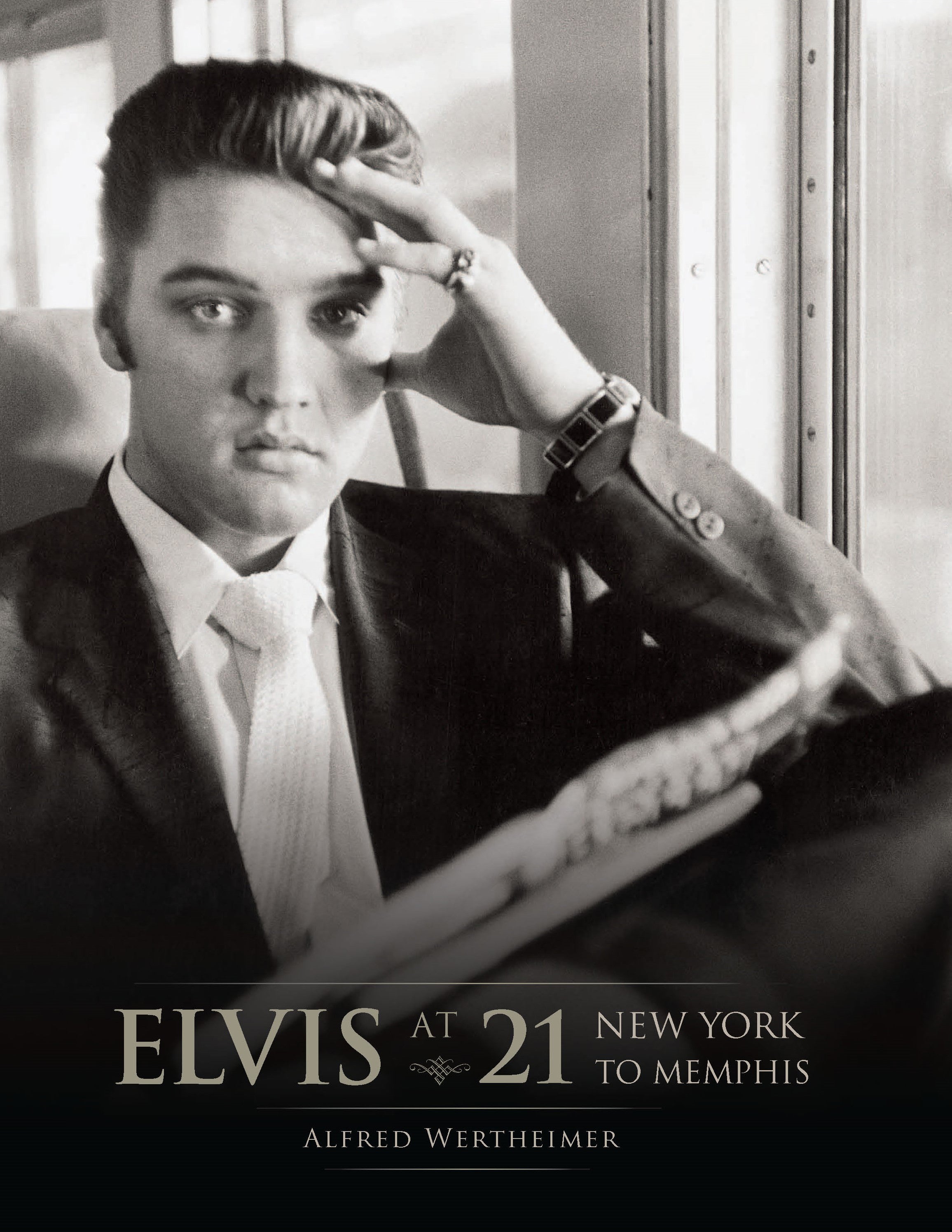 Elvis at 21 – Insight Editions